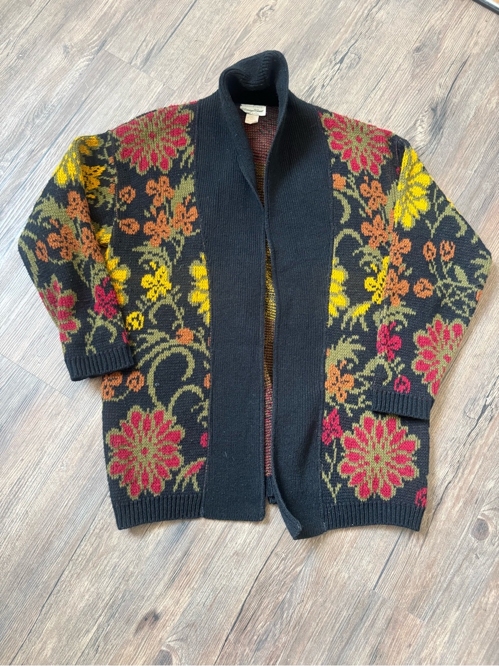Women’s Floral Open-Front Cardigan Sweater - Black with Multicolor Floral